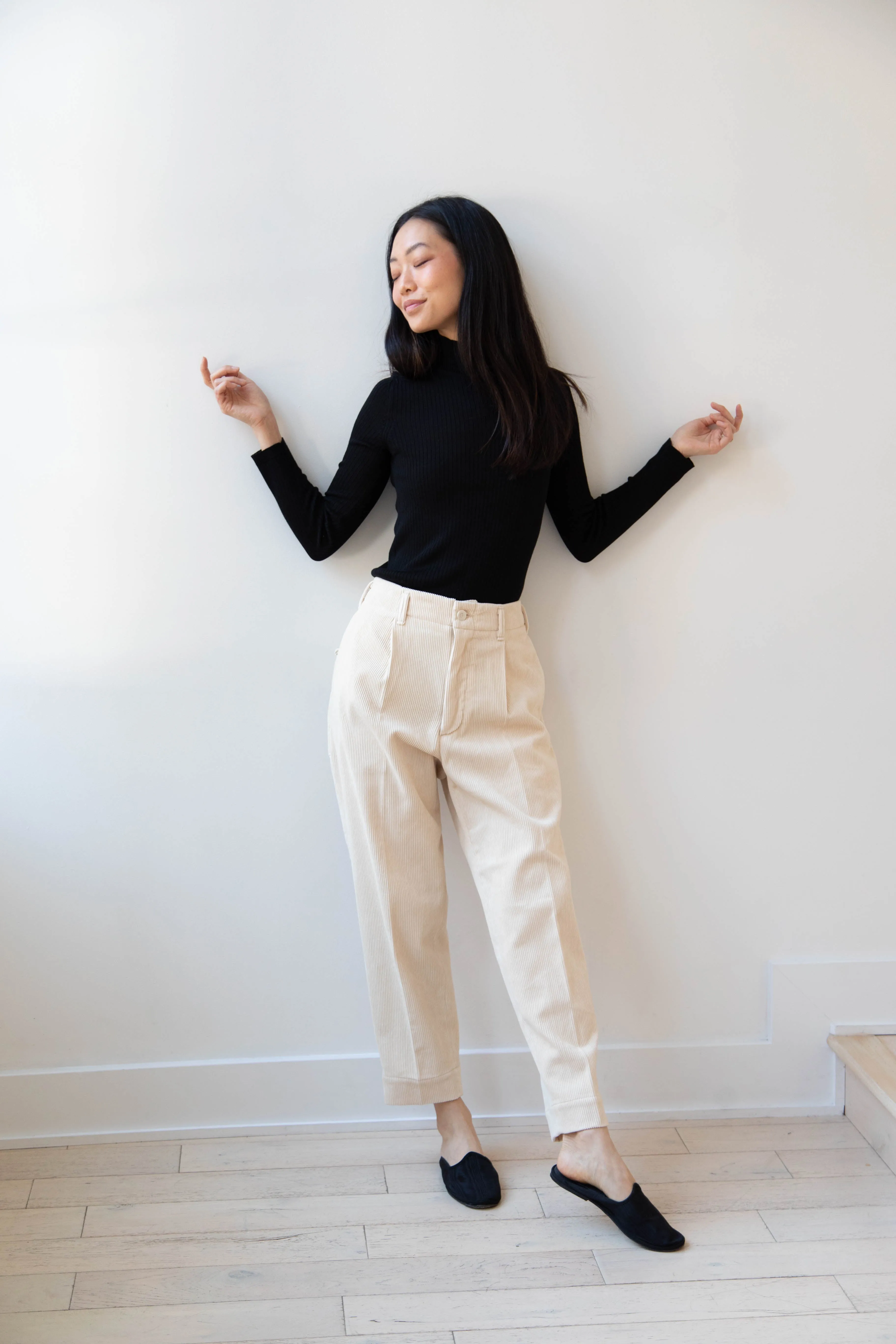 Aseedonclöud | HW Corduroy Slacks in Off White