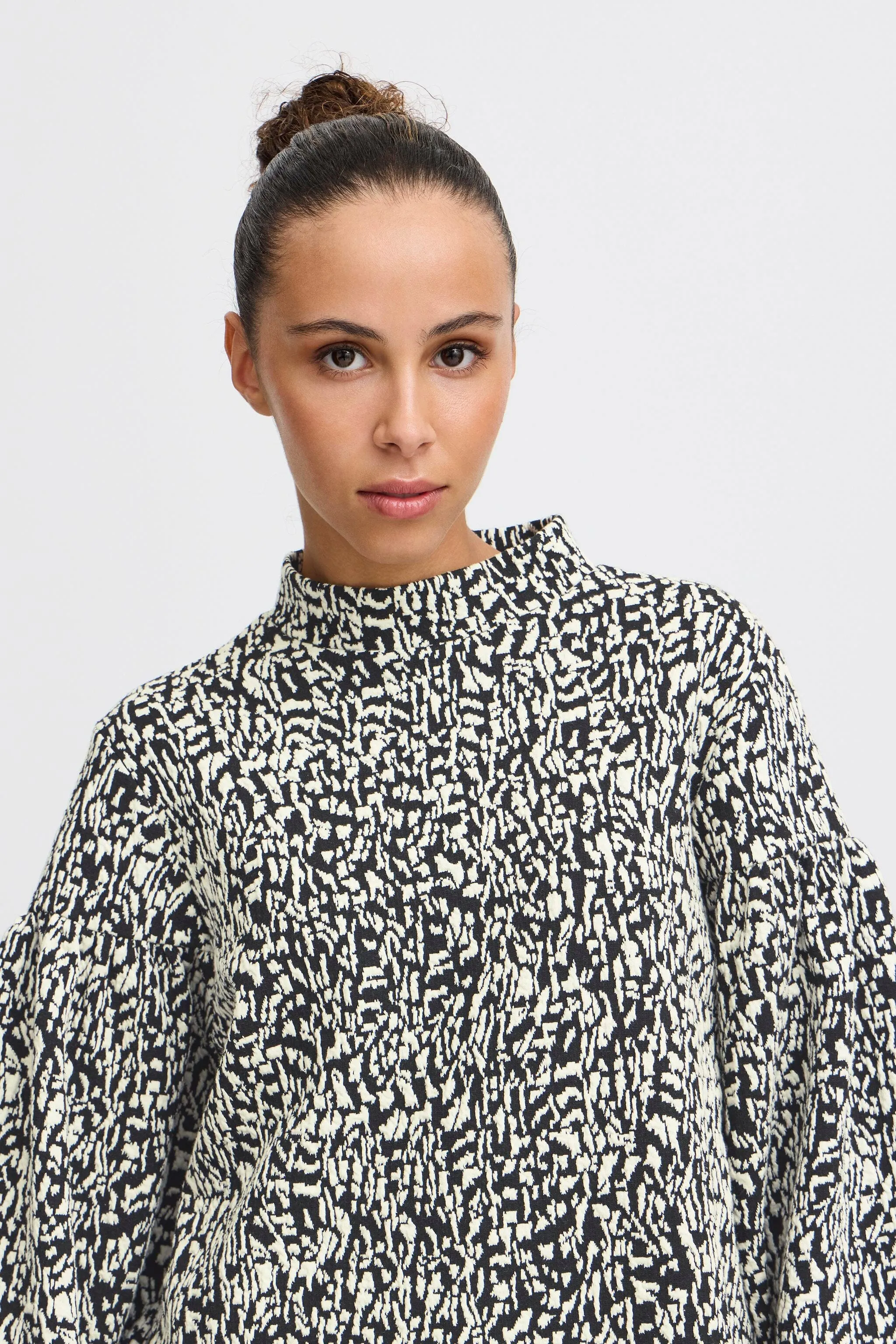 ELEVATED ABSTRACT PRINT TOP