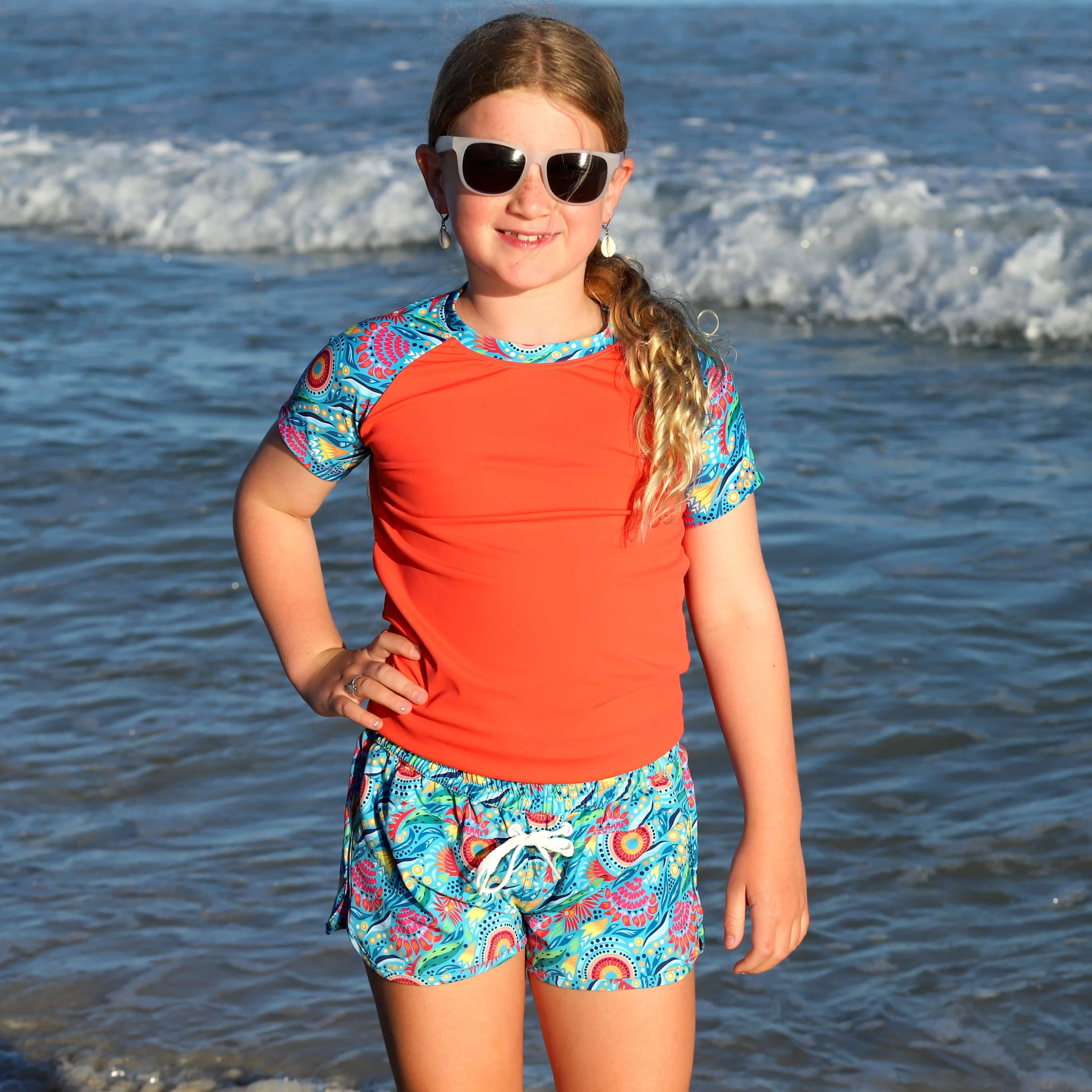 Girls Short Sleeve Rashguard Sun Top | Bush Blooms