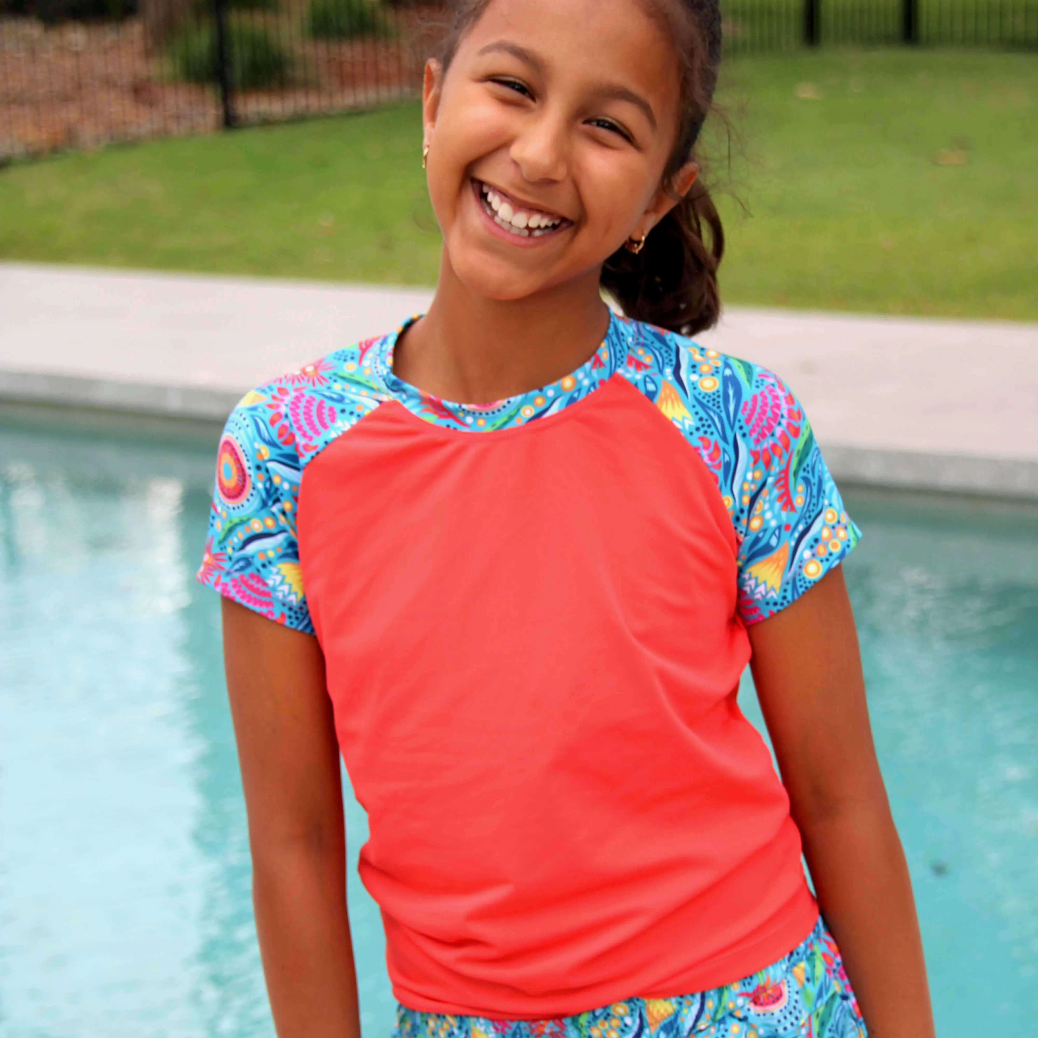 Girls Short Sleeve Rashguard Sun Top | Bush Blooms