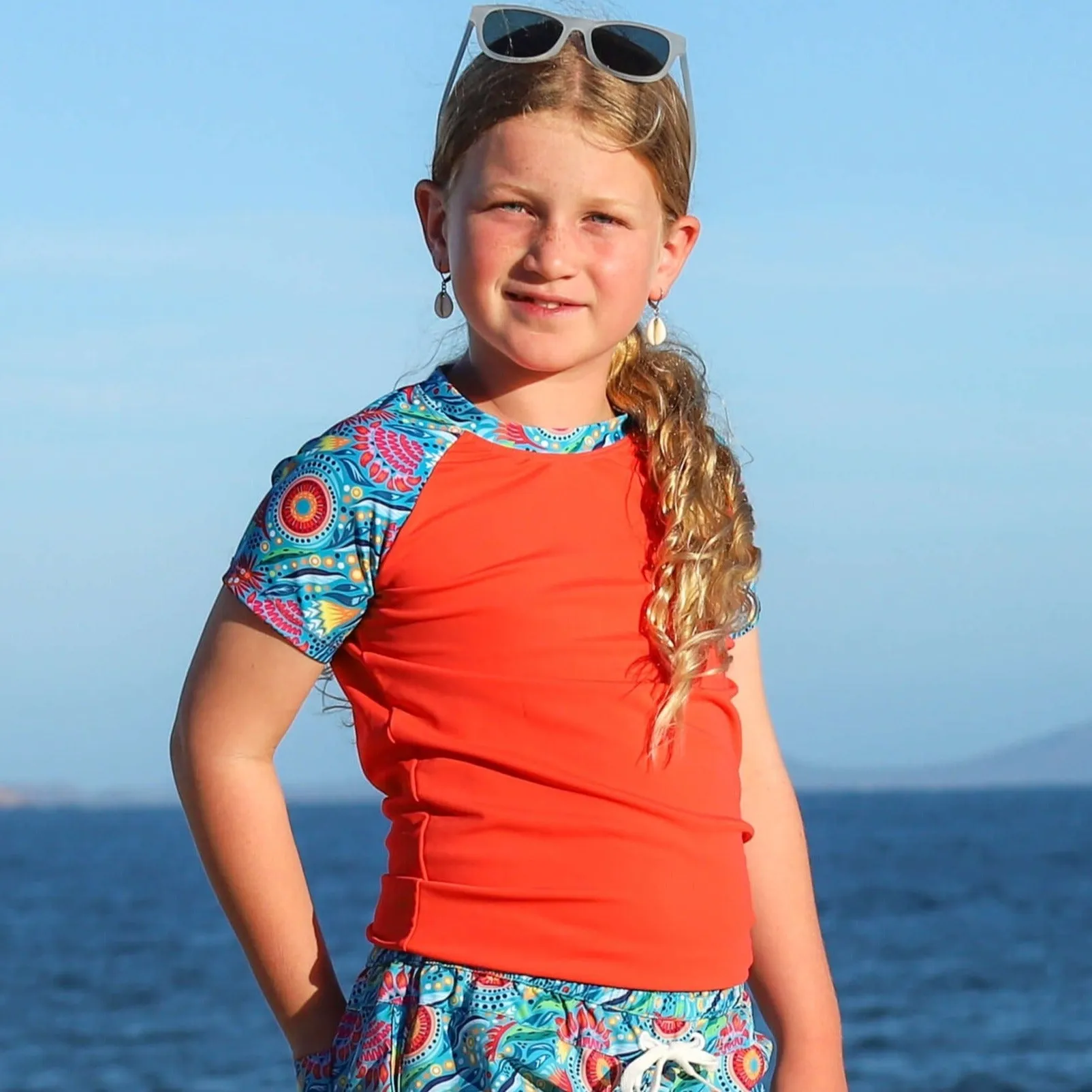 Girls Short Sleeve Rashguard Sun Top | Bush Blooms