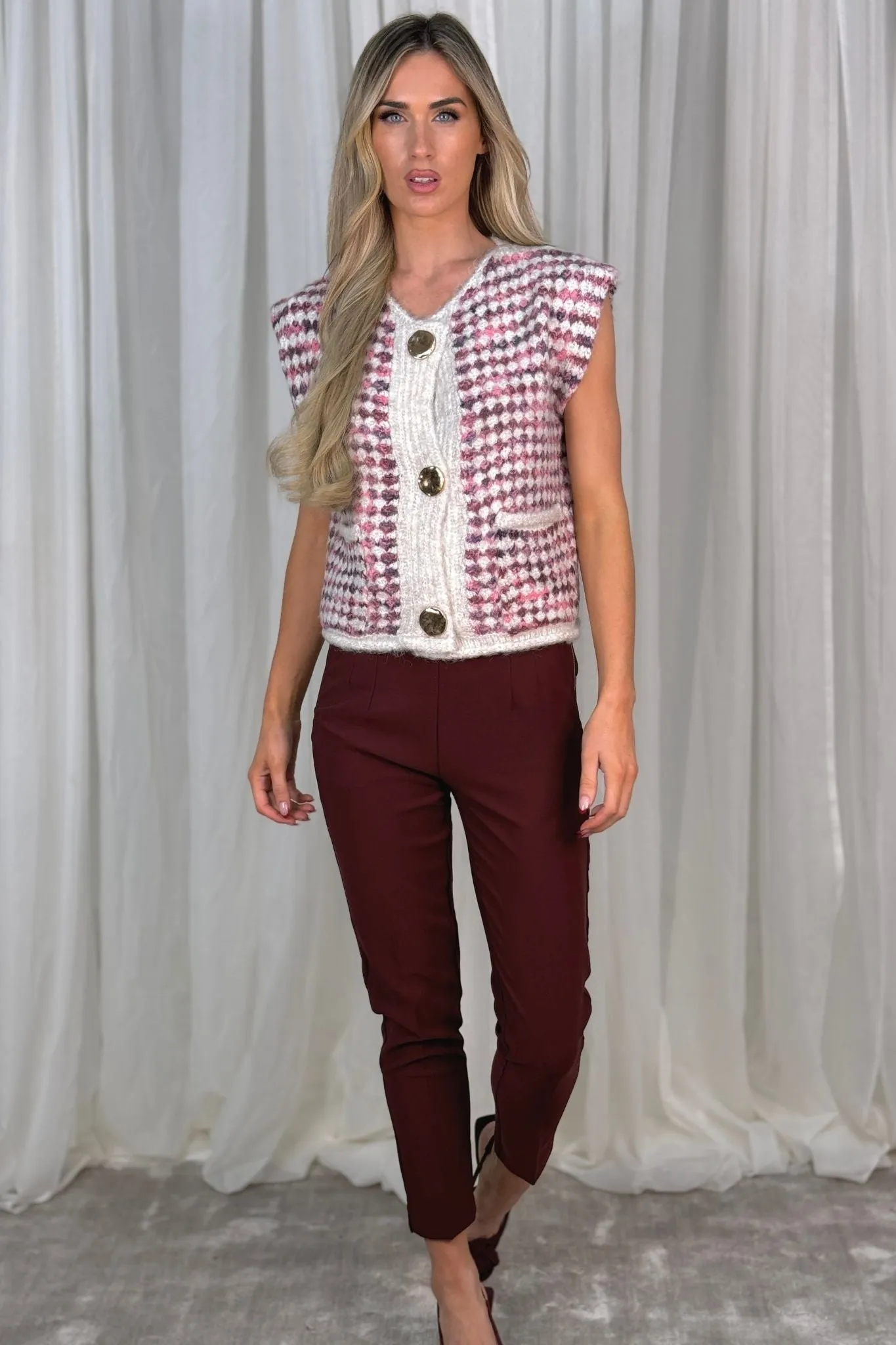 Maria Fitted Trousers In Burgundy