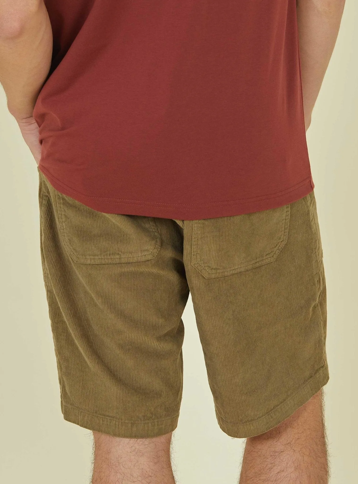 REGULAR CORDUROY WALKSHORTS