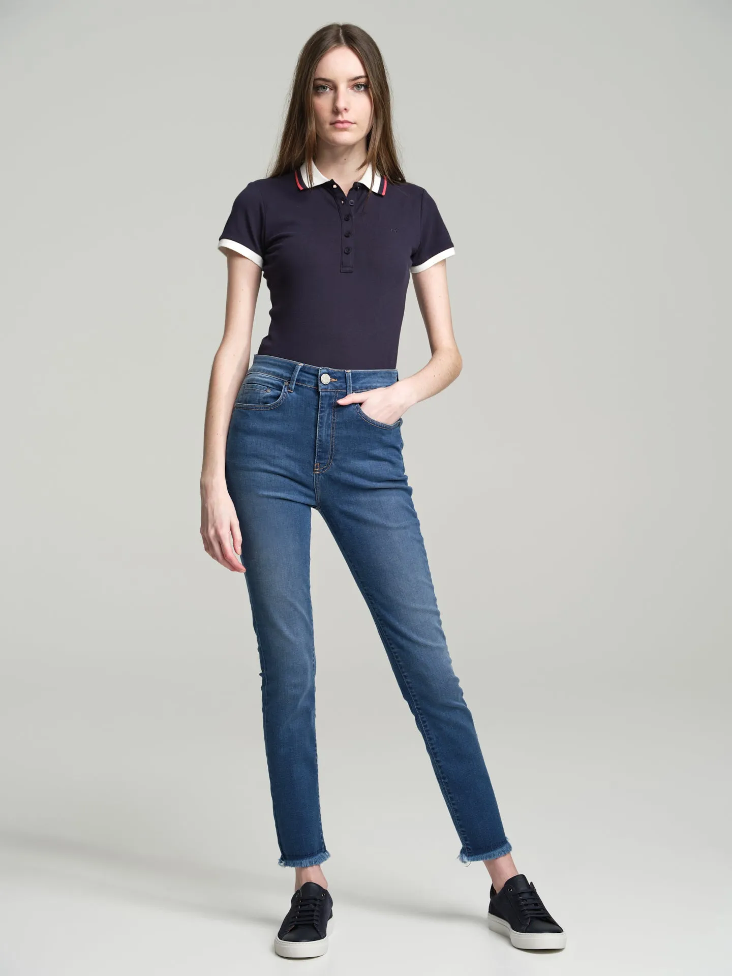 Slim fit high waist jeans